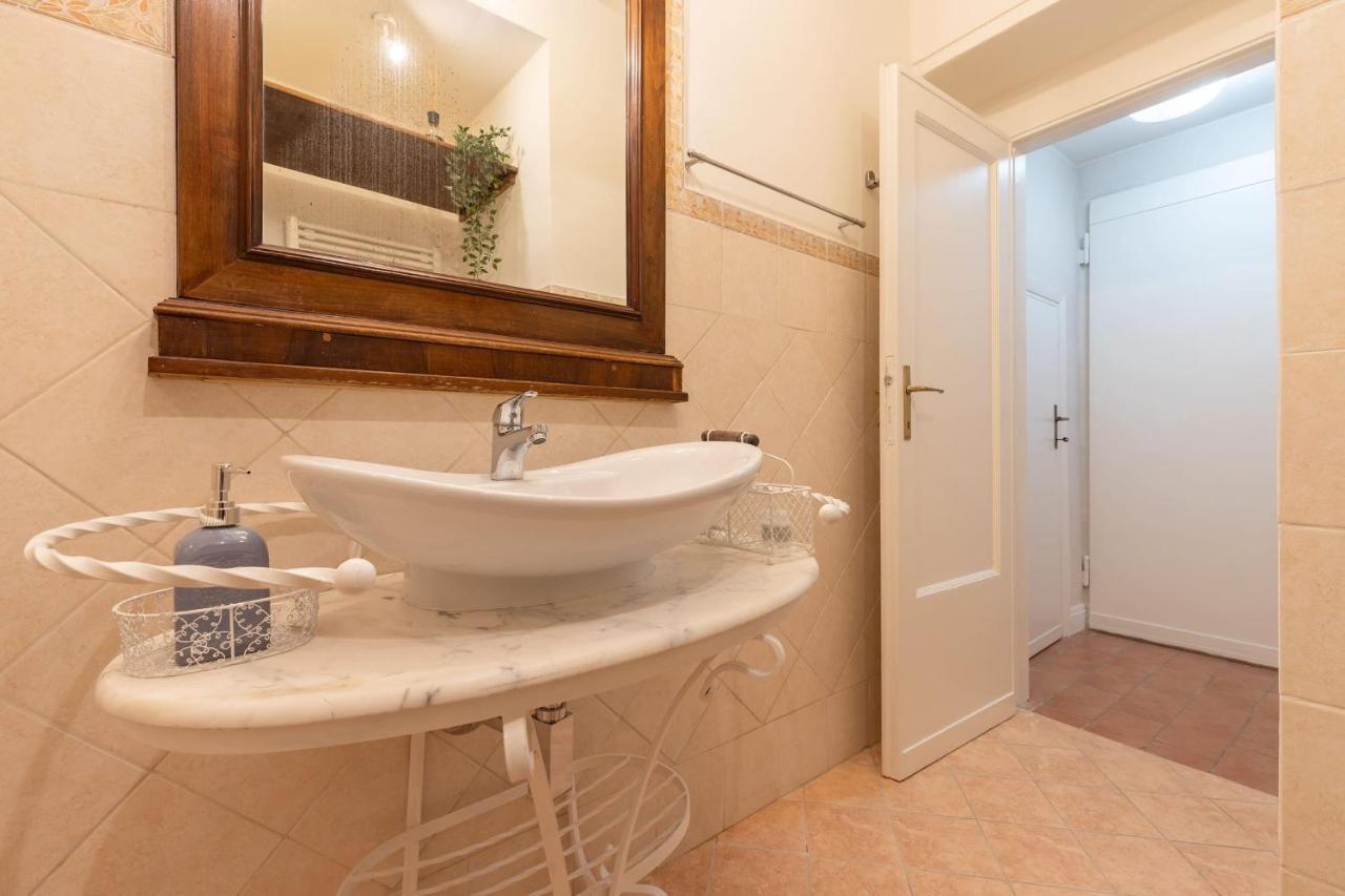 Sambrogio Suite-hosted By Sweetstay Appartement *